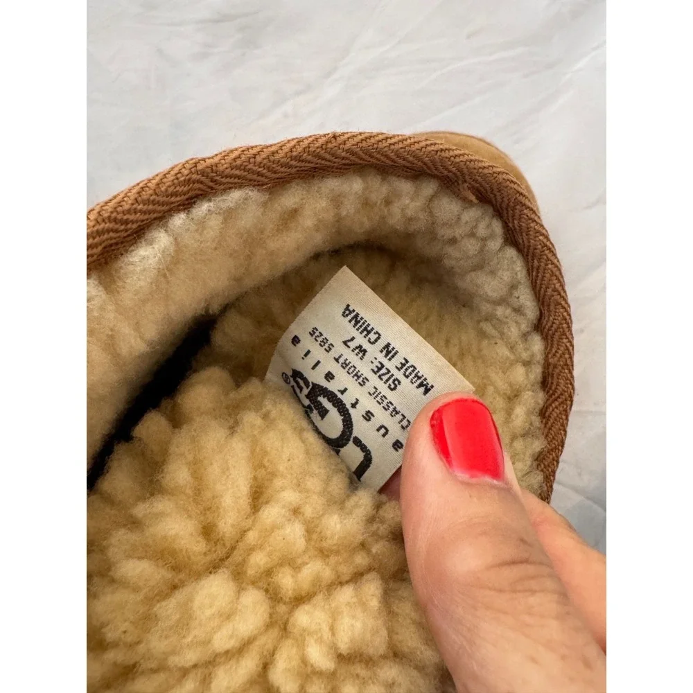 Australian UGG Boots Tan Short Summer Surfer Snow Woman's Size 7 warm